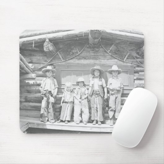 カウボーイの子供の観光牧場の写真は着ます マウスパッド (マウス)