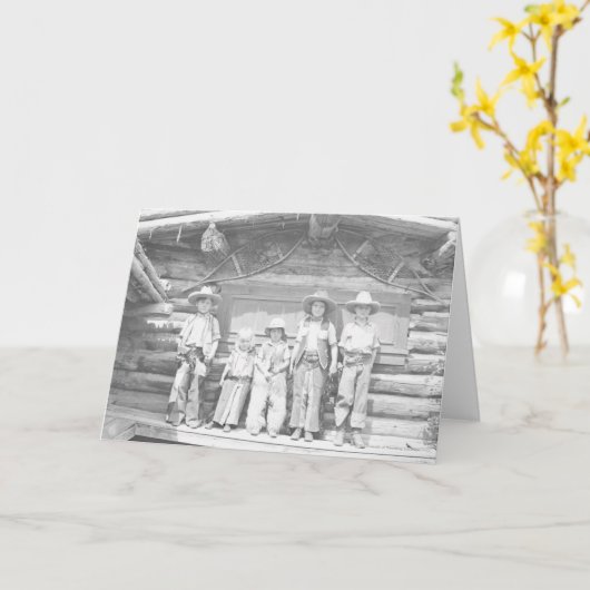 カウボーイの服を着た子どもたちの写真 カード (黄色い花)