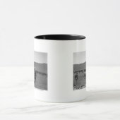 カウボーイの決め付けること マグカップ (中央)