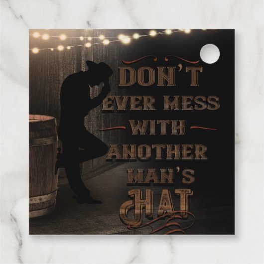 カウボーイは他の人の帽子と混乱しない フェイバータグ (裏面)