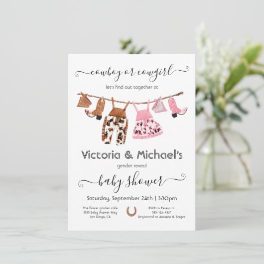 カウボーイまたは女性のカーボーイリビールクロースレインベビーシャワー 招待状 (スタンド正面)
