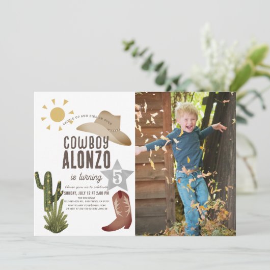 カウボーイウェスタンワイルドウエストキッズフォト誕生日 招待状 (スタンド正面)