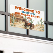 カウボーイオンホース誕生日パーティーへようこそ 横断幕 (ビルの外側)