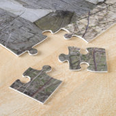 カウボーイブーツとログキャビン外の帽子 ジグソーパズル (側面)