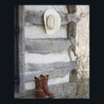 カウボーイブーツとログキャビン外の帽子 ポスター<br><div class="desc">AssetID: 103924224 / Vstock LLC / Cowboyブーツとログキャビン外の帽子</div>