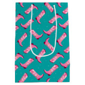 カウボーイブーツと花 ミディアムペーパーバッグ (裏面)