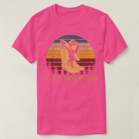 カウボーイブーツハットOutlaw Musiを撃つな Tシャツ (デザイン正面)