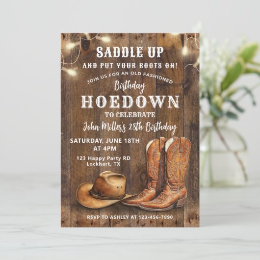 カウボーイブーツ&ハット付きウエスタンホームダウン誕生日 招待状 (スタンド正面)