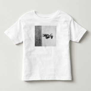 カウボーイ乗りブロンコそのHing脚に上昇 トドラーTシャツ