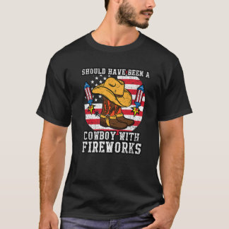 カウボーイ花火7月の4thアメリカ国旗USA Pat Tシャツ