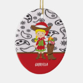 カウボーイ・ブーツのオーナメントを持つ愛らしい女性のカーボーイ セラミックオーナメント (右)