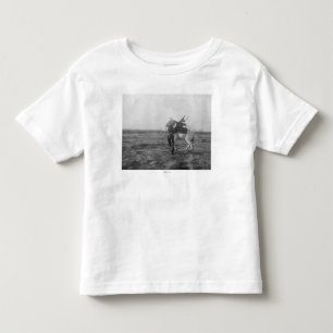 カウボーイ"レッドサンダー"サドルaブロンコ トドラーTシャツ