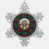 カウンティコルクアイルランドタータンチェックアンドスポーラン スノーフレークピューターオーナメント (正面)