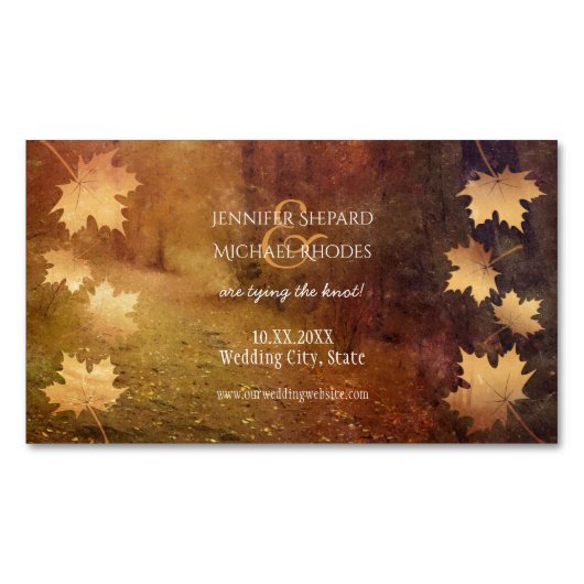 カエデの実を落とす葉秋の遊歩道結婚 マグネット名刺 (正面)