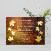 カエデの実を落とす葉秋の遊歩道結婚 箔招待状 (立ち正面)