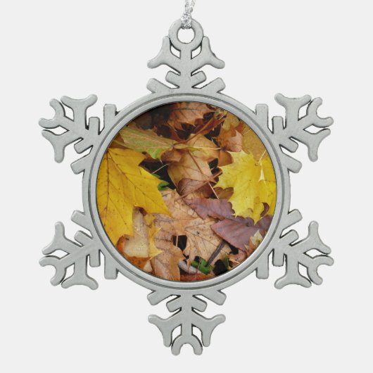 カエデ落ちたル葉イーロー秋自然 スノーフレークピューターオーナメント (正面)