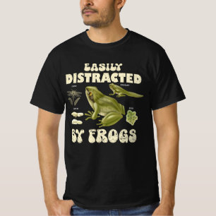 カエルおもしろいに気を取られるカエルの恋人 Tシャツ
