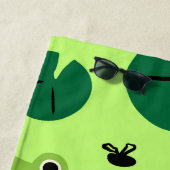 カエルおもしろい ビーチタオル (インサイチュ)