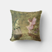 カエルおよび妖精 クッション (正面)