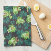 カエルとシャムロック キッチンタオル (四つ折り)