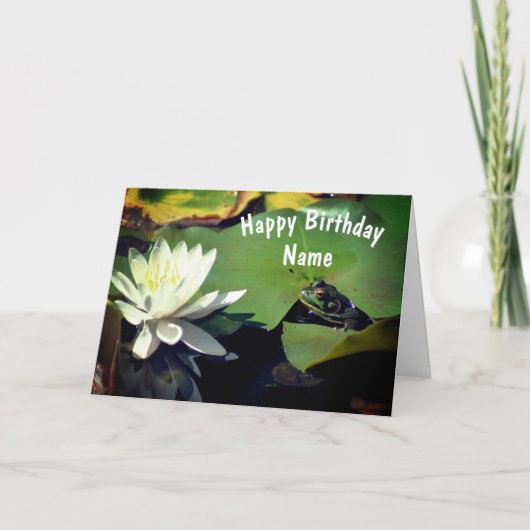 カエルと水百合花パーソナライズされた誕生日 カード (正面)