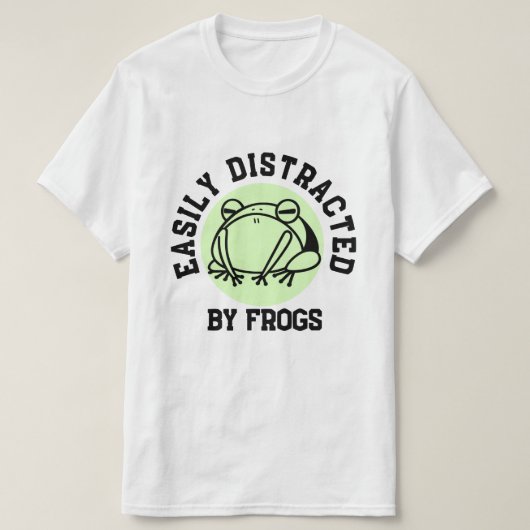 カエルに気を取られがち 楽しい カエル好き Tシャツ (デザイン正面)