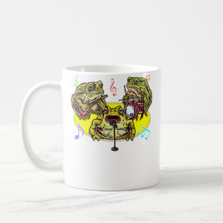 カエルのバンドミュージシャンがギター ドラム 歌 コーヒーマグカップ