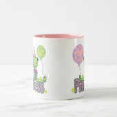 カエルのプリンセスの誕生日のTシャツおよびギフト ツートーンマグカップ (中央)