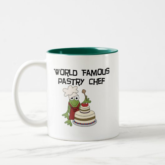 カエルのペーストリー作りの職人のTシャツおよびギフト ツートーンマグカップ (左)