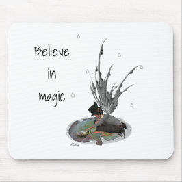 カエルのマウスパッドと男の子の雨の妖精 マウスパッド