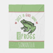 カエルの恋人への贈り物が大好きな女の子 フリースブランケット (正面)