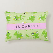 カエルの柄、グリーンカエル、カエルの王子、お名前 アクセントクッション (正面)