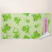 カエルの柄、グリーンカエル、カエルの王子、お名前 ビーチタオル (正面)