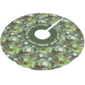 カエルの緑と白の睡蓮のパターン ブラッシュドポリエステルツリースカート (アングル)