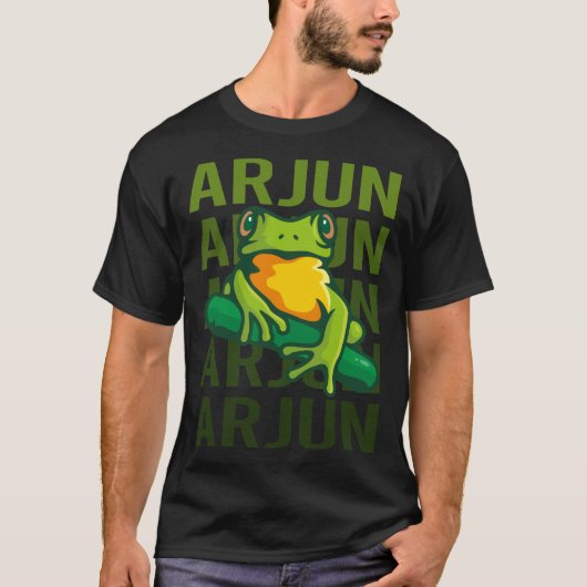 カエルの芸術 – Arjun Name Tシャツ (正面)