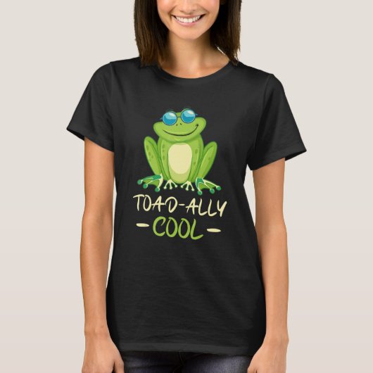 カエル仲間のかっこいいカエル Tシャツ (正面)
