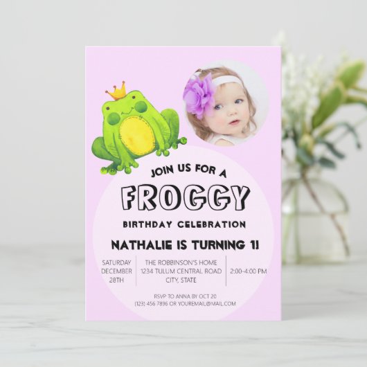 カエル写真誕生日ピンク1位パーティーかわいい水玉模様 招待状 (スタンド正面)