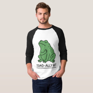 カエル嫌いじゃないけどヒキガエル派 Tシャツ