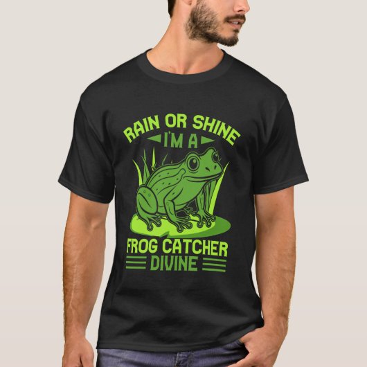 カエル捕り 晴れても雨でも僕は神のカエル Tシャツ (正面)