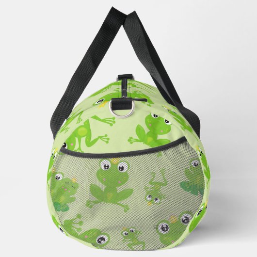 カエル柄、かわいいカエル、グリーンカエル、カエルの王子 ダッフルバッグ (右)