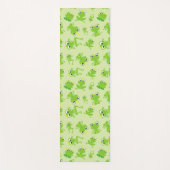 カエル柄、かわいいカエル、グリーンカエル、カエルの王子 ヨガマット (正面)