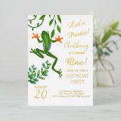 カエル1歳の誕生日パーティーが1枚の写真を撮っている 箔招待状 (立ち正面)