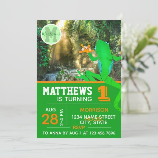 カエル1歳の誕生日パーティーフロギー熱帯野生動物 招待状 (スタンド正面)