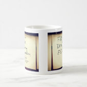 "カエル"はマグを飛ばしません コーヒーマグカップ (中央)