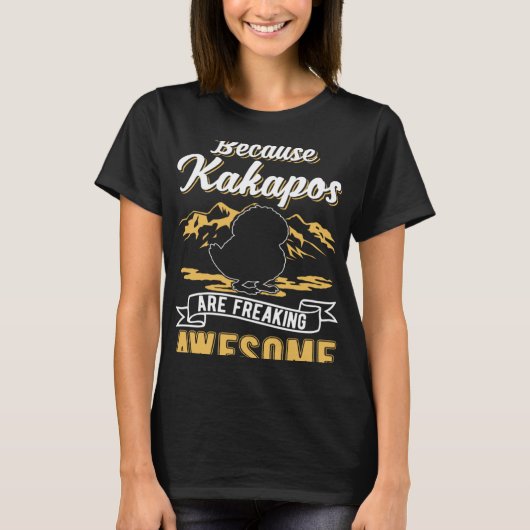 カカポスがカカポを怖がっているから素晴らしだ Tシャツ (正面)