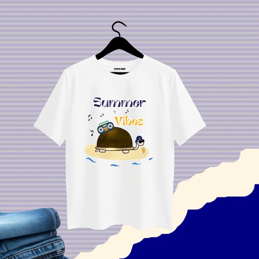 カクテルを持つカメ Tシャツ