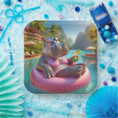 カクテルドリンクとプールに浮かぶヒッポ ペーパープレート (パーティー)