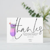 カクテルパープルスタイリッシュスクリプトブライダルシャワー サンキューカード (スタンド正面)