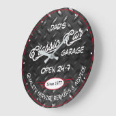 カクラシックーガレージ名日付ダイアモンドプレートイメージ ラージ壁時計 (傾斜)