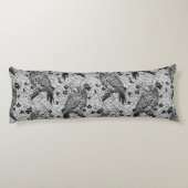 カシの木にフクロウと黒と白 ボディピロー (裏面)